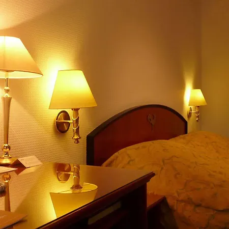 Hotell Roma 4*